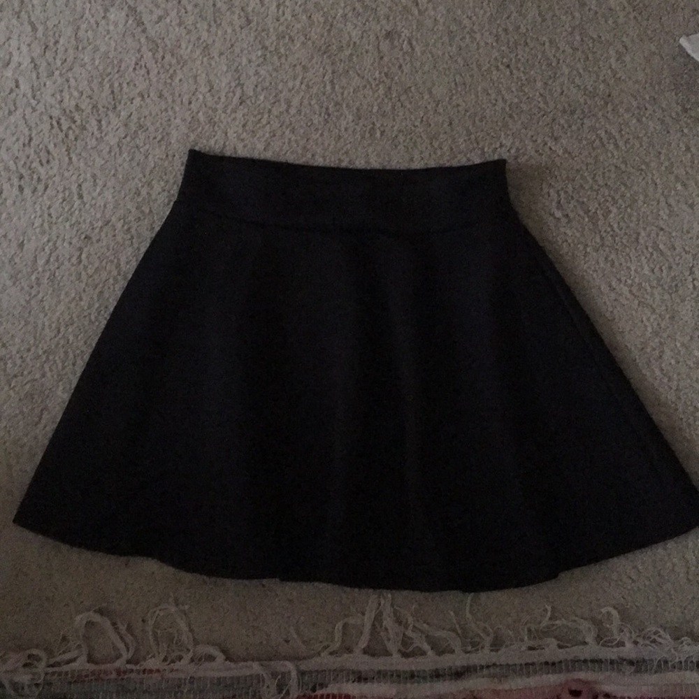 Black skater skirt